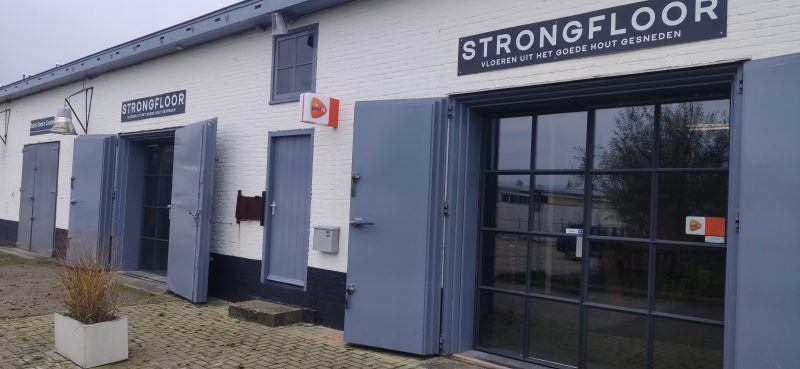 Nieuwe pakketpunt in Warmenhuizen!